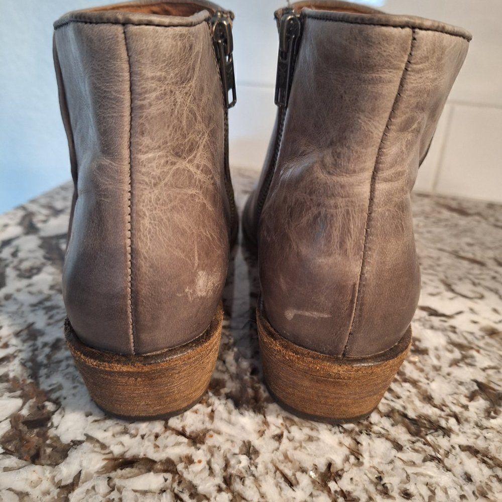 Frye Zip Leather Booties Ankle Boots Size 7B - Picture 3 of 10